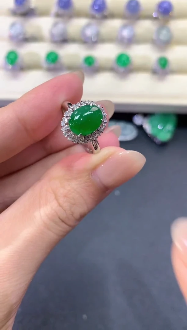 【闪购商品】翡翠戒指18K金镶嵌a215