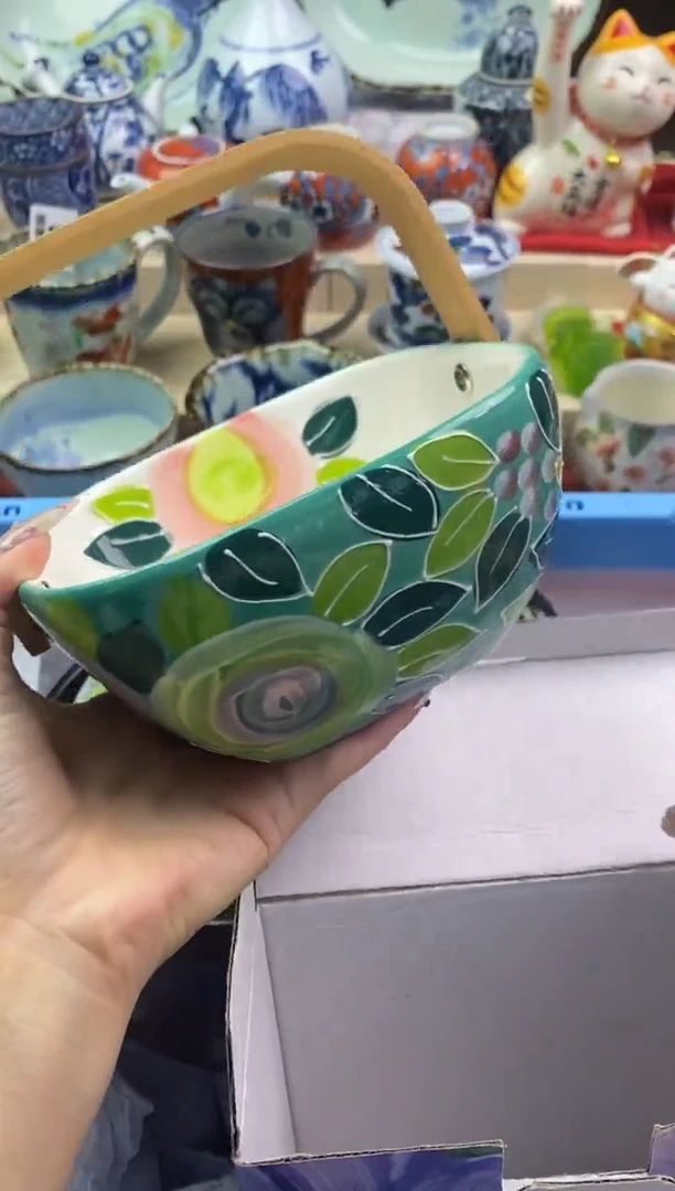 【闪购商品】瓷片隆莲瓷器欢迎大家