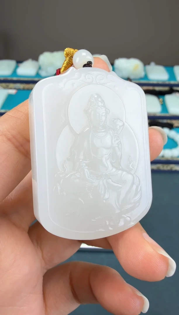 颈饰未镶嵌和田玉1