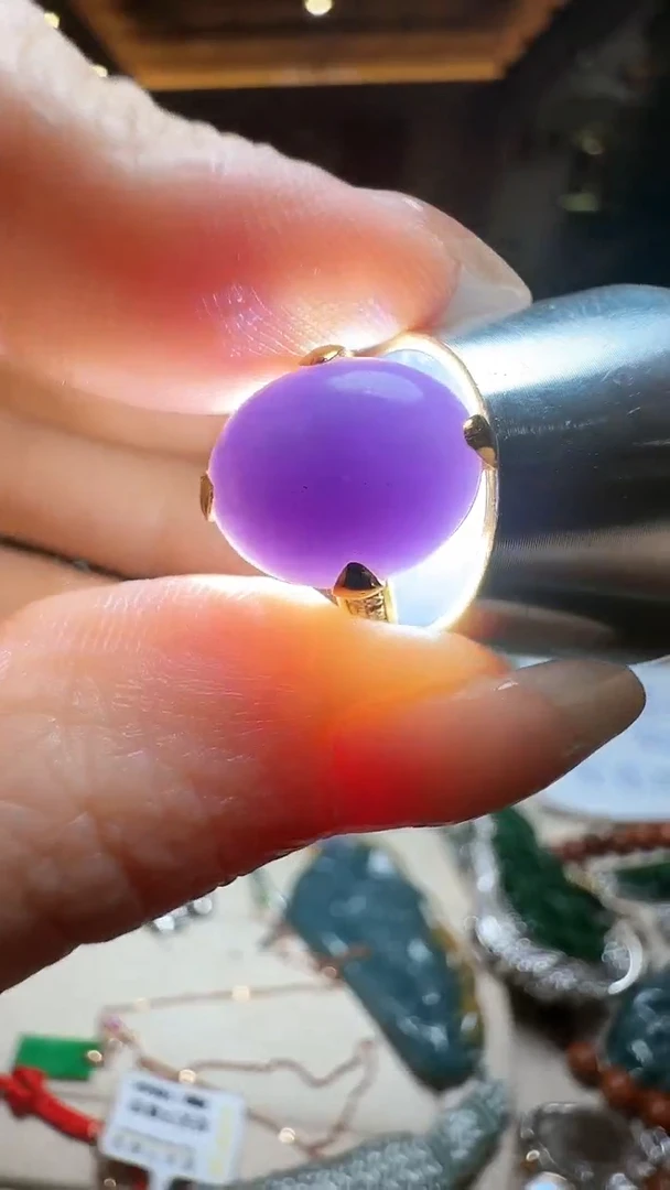 【闪购商品】翡翠吊坠(不含链)未镶嵌翡翠