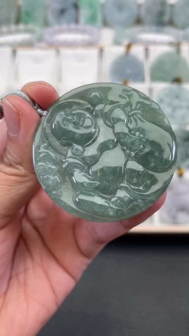 颈饰未镶嵌翡翠天然缅甸翡翠A货136