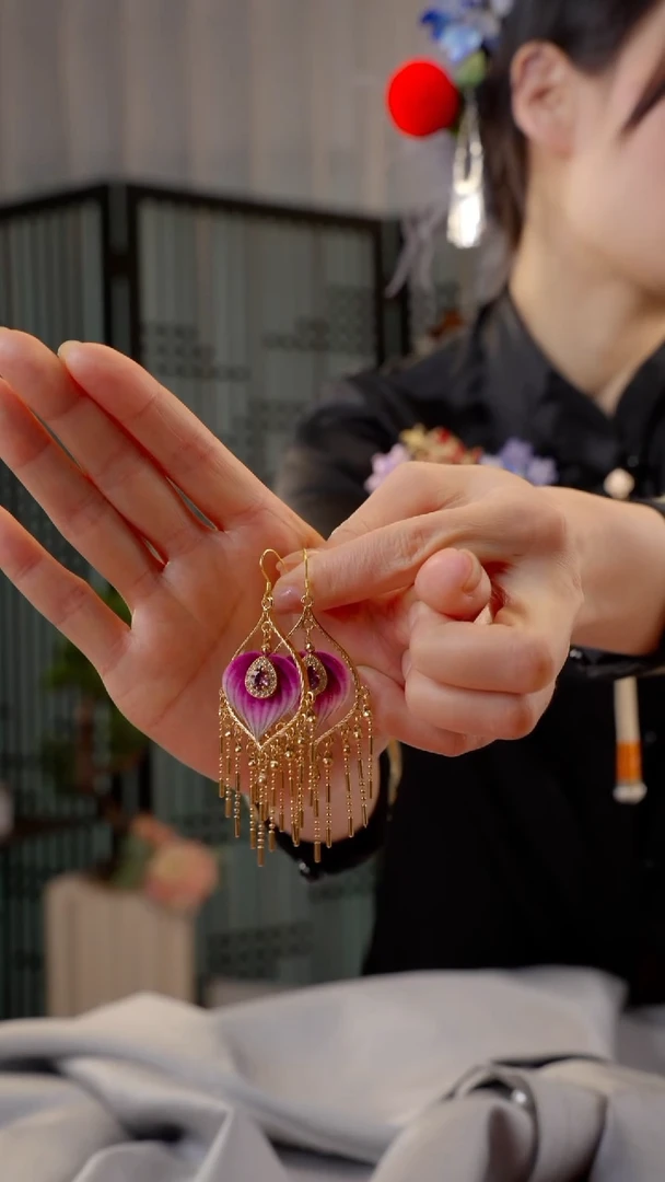 刺绣沉*ò非遗绒花饰品