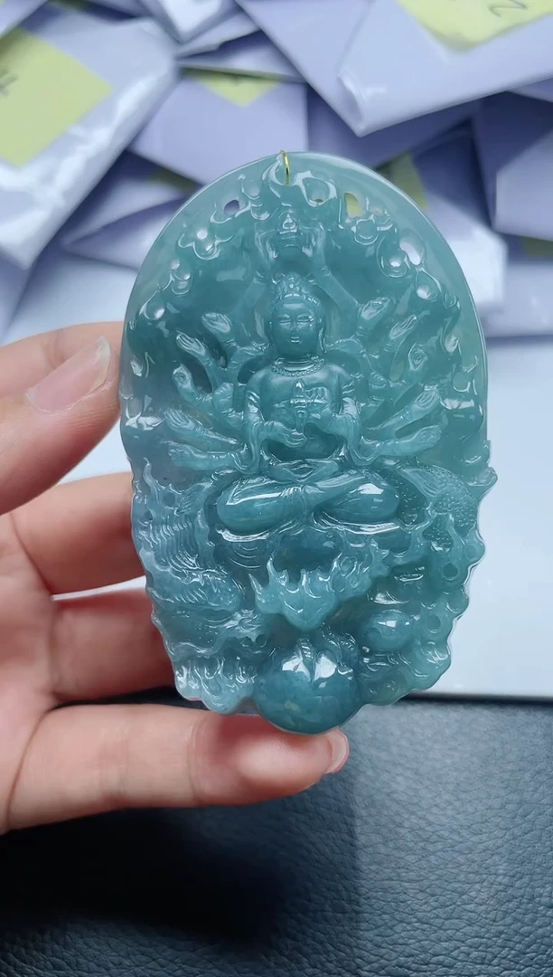 翡翠未镶嵌颈饰