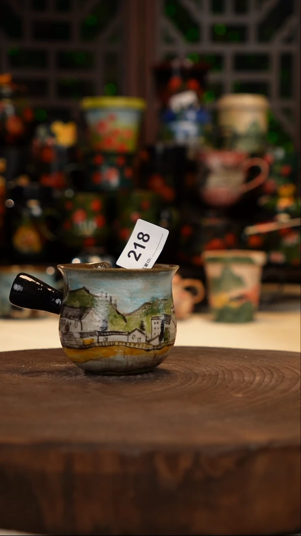 油画    手绘釉下彩杯子218