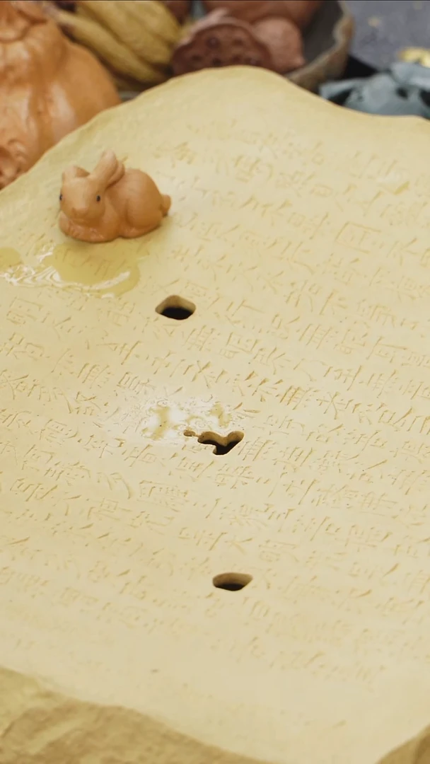 手工紫砂兔子茶宠