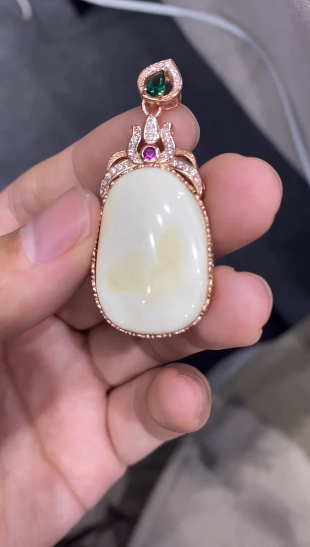 【闪购商品】蜜蜡手串未镶嵌吊坠