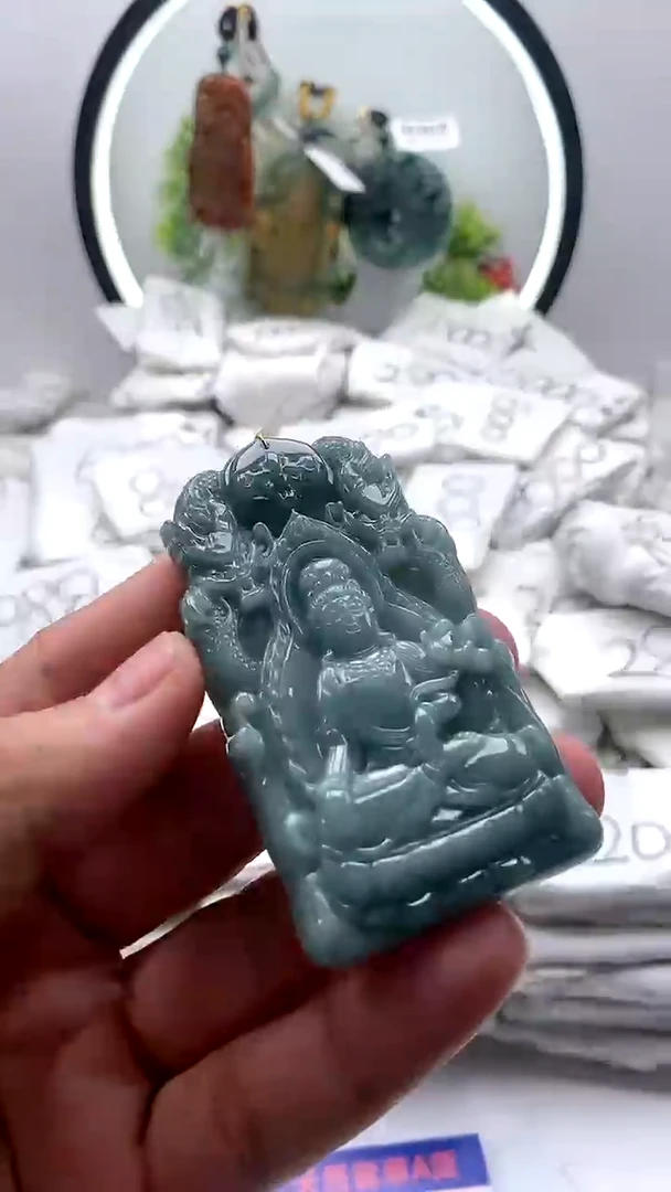【闪购商品】翡翠颈饰未镶嵌大势至