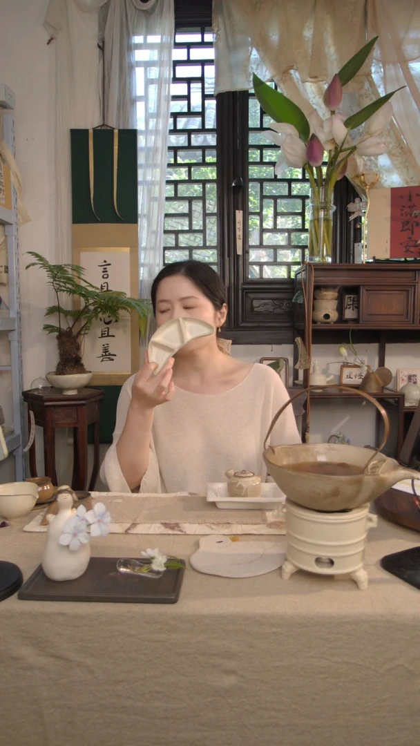 陶瓷@@喜小白角角小料碟LG000198