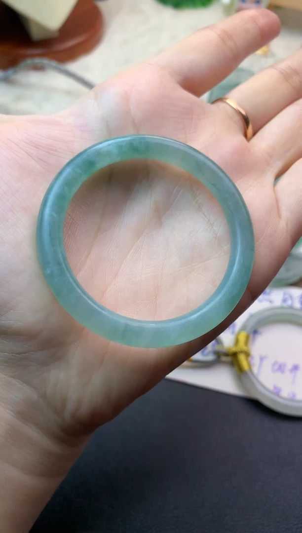 未镶嵌定制翡翠毛货