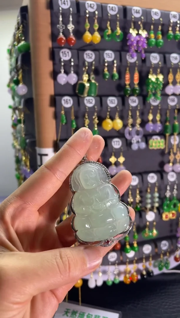 【闪购商品】翡翠颈饰银S925镶嵌观音....