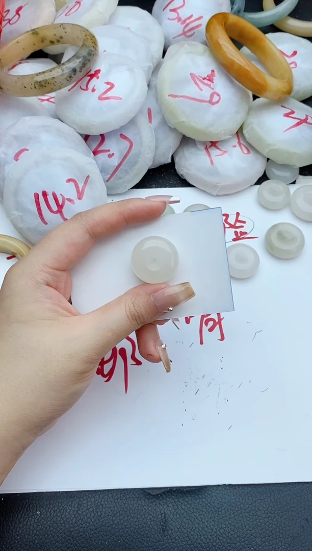 石英质玉手镯未镶嵌303+平安扣随机发货