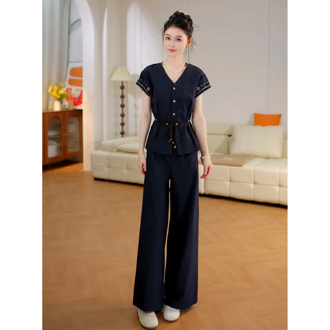 极简气质V领收腰显瘦夏季短袖洋气时尚两件套
