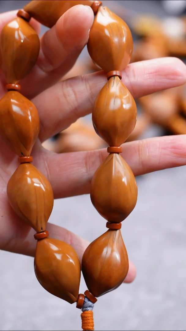 【闪购商品】橄榄核吊坠橄榄核