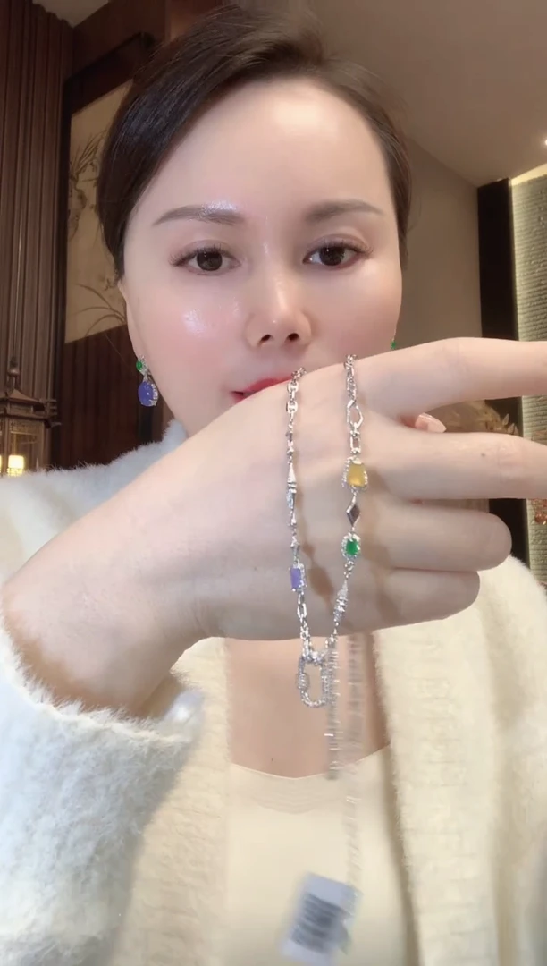 套链18K金镶嵌翡翠C10 定制款