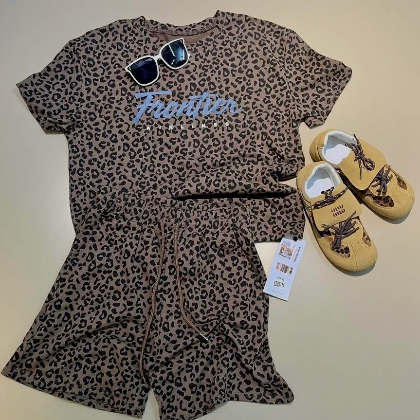 夏款豹纹时尚套装潮流短裤满印印花休闲风短袖女装
