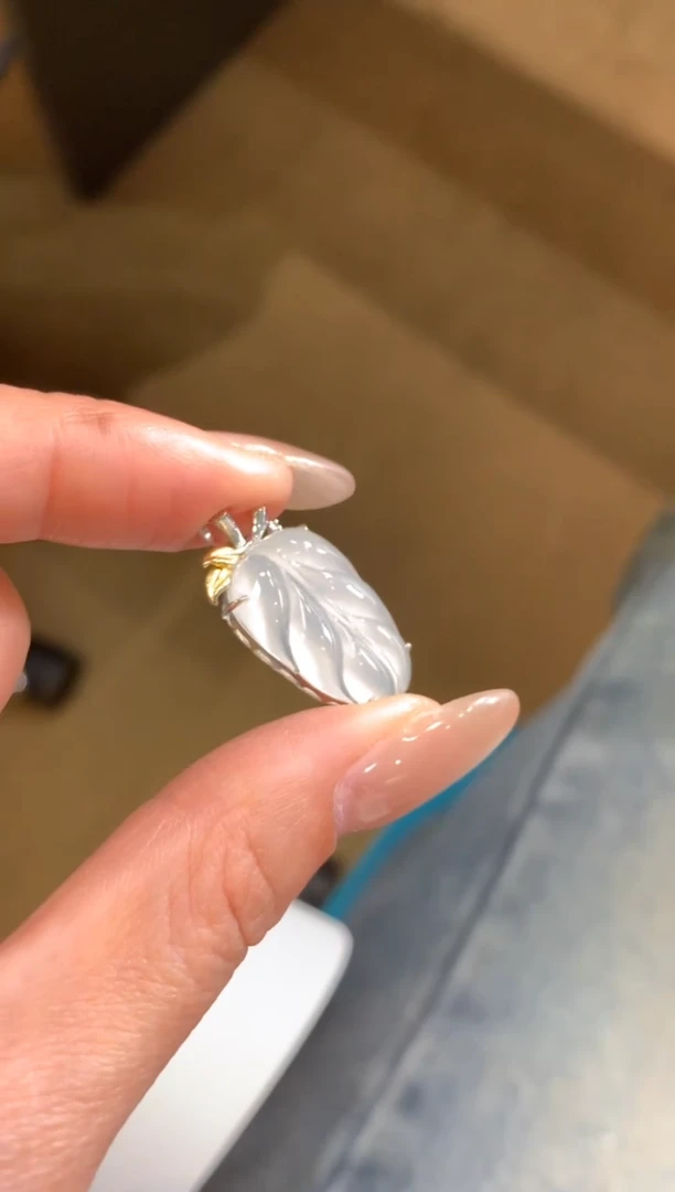 吊坠(不含链)18K金镶嵌翡翠翡翠