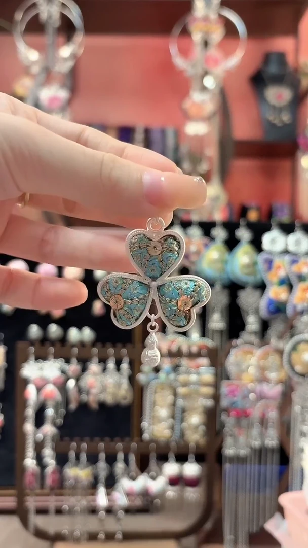 织绣 云织谣民族风精美饰品   159