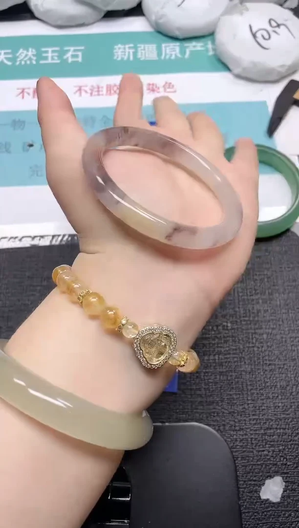 未镶嵌手镯石英质玉153-57