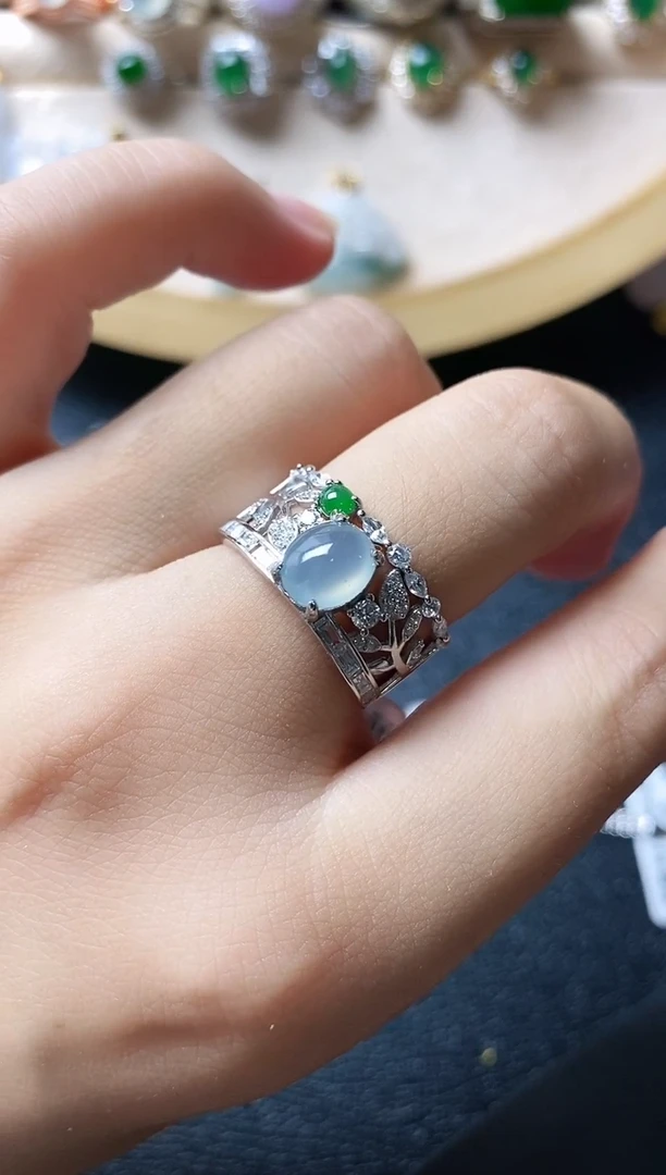 翡翠戒指银S925镶嵌1111