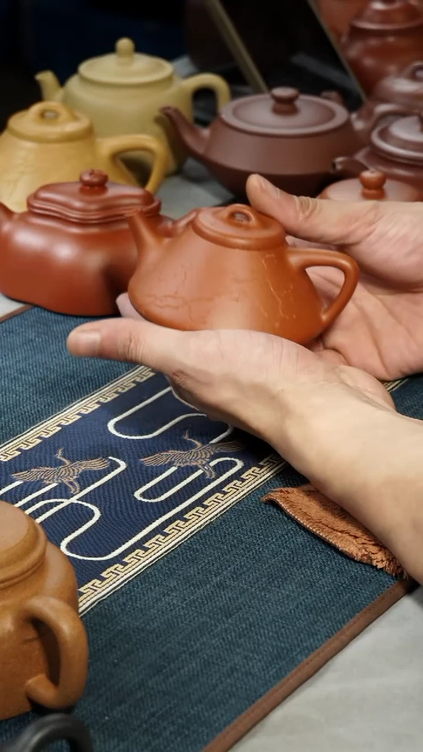 【闪购商品】紫砂茶壶红降子冶石瓢