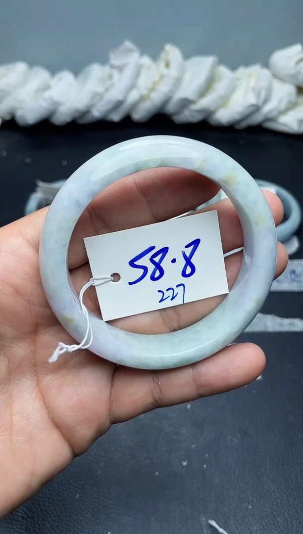 未镶嵌手镯翡翠227