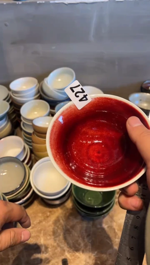 【闪购商品】瓷片427 微瑕红色条纹碗1个