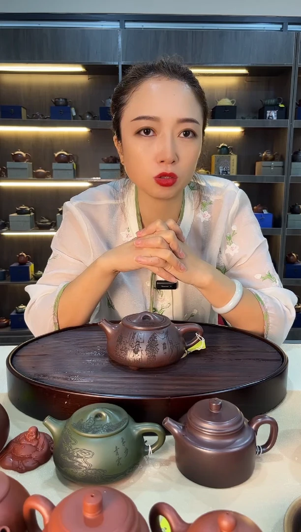 茶壶紫砂大品刻绘景舟石瓢 石红