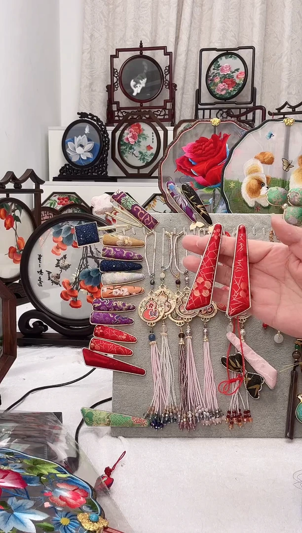 扇子苏绣作品手工小夹子