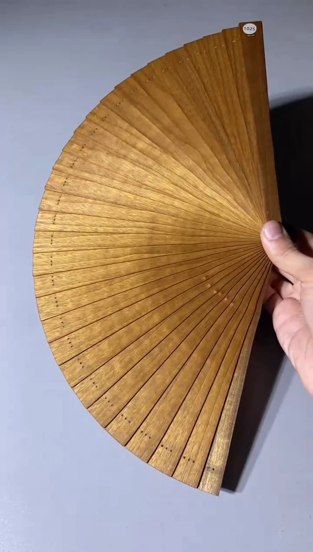 【闪购商品】金丝楠102号21cm精品金丝楠木扇子