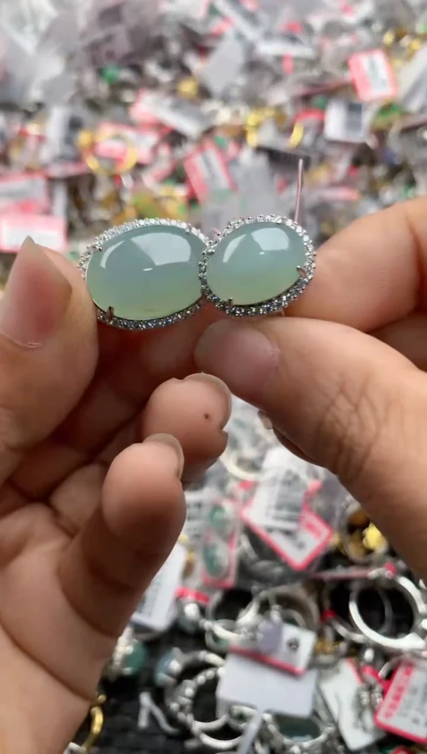 银S925镶嵌戒指翡翠888             5