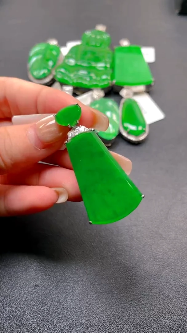 吊坠(不含链)银S925镶嵌翡翠吊坠