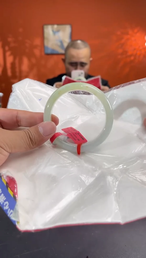 未镶嵌手镯翡翠翡翠手镯