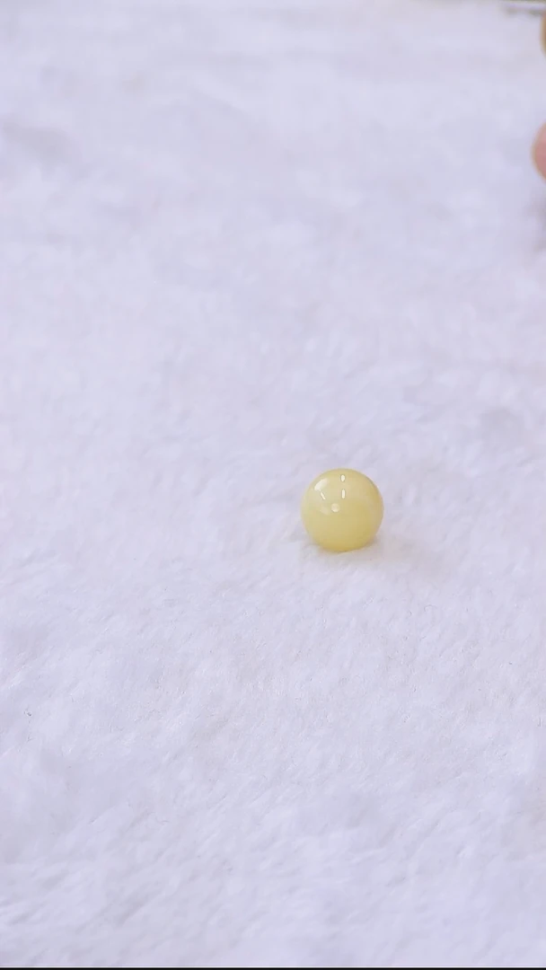 未镶嵌蜜蜡裸石俄料微瑕