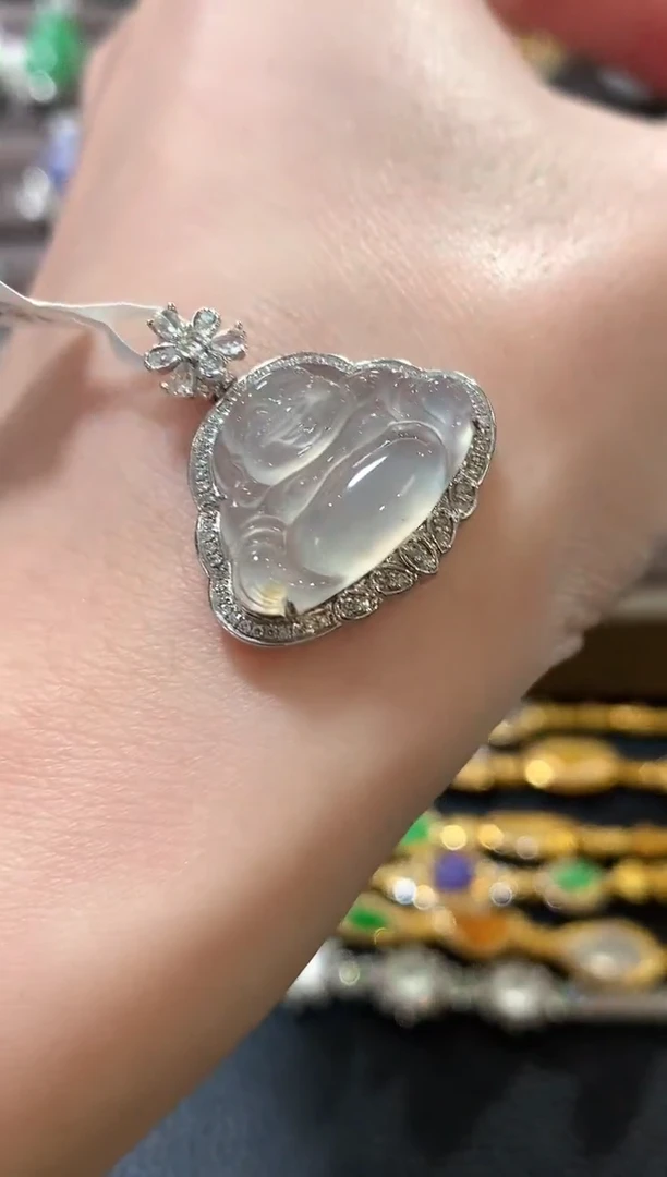 吊坠(不含链)18K金镶嵌翡翠c56