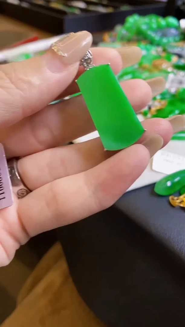 【闪购商品】定制翡翠18K金镶嵌无事牌