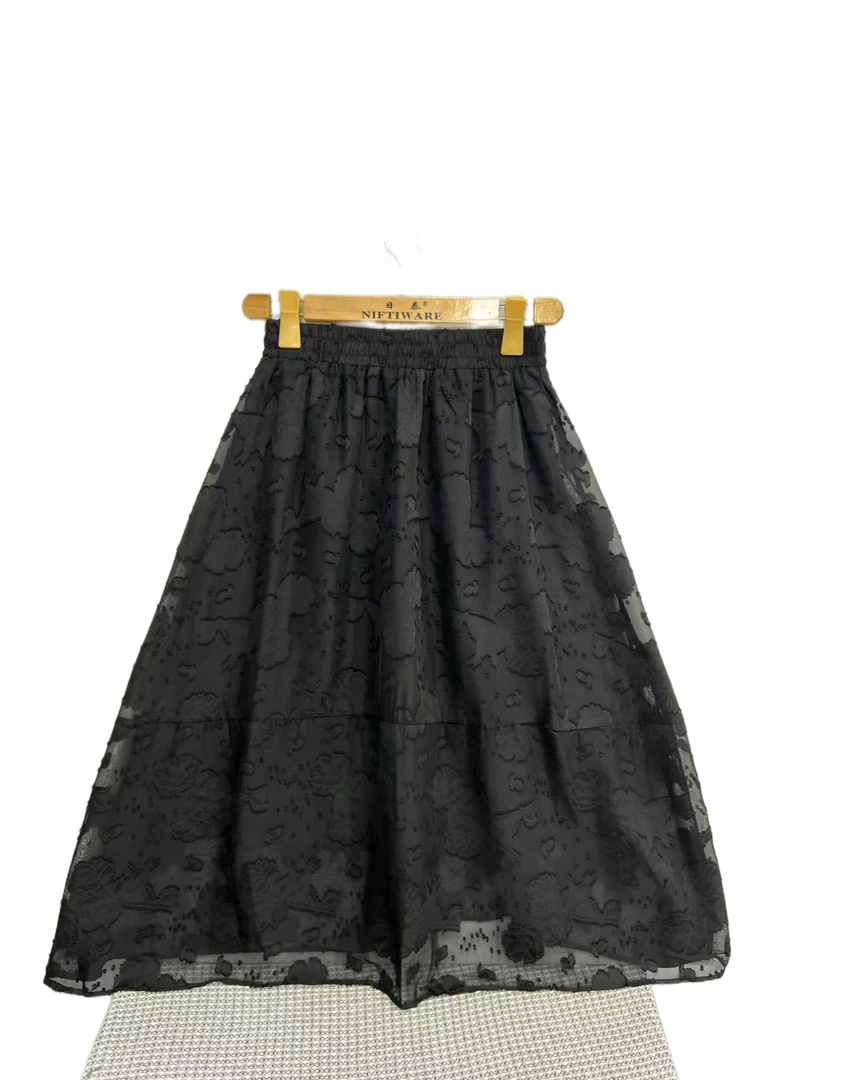 8579  时尚  气质  简约  设计感  高级感  百搭  半身裙