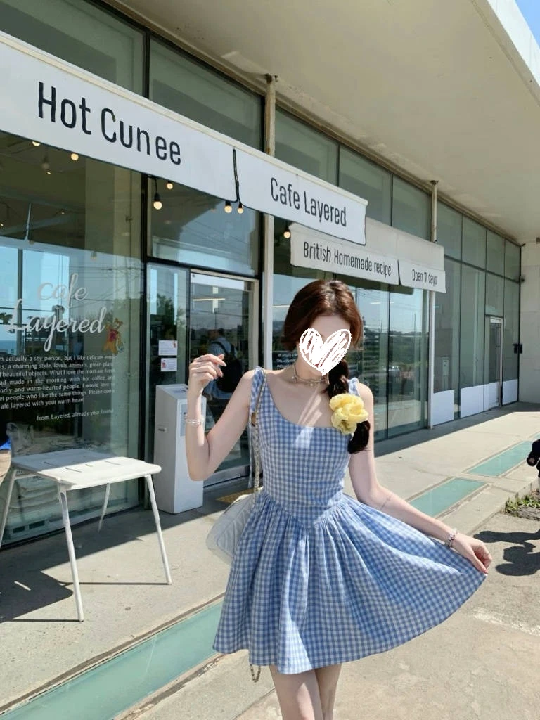 玛格丽特少女格子吊带裙