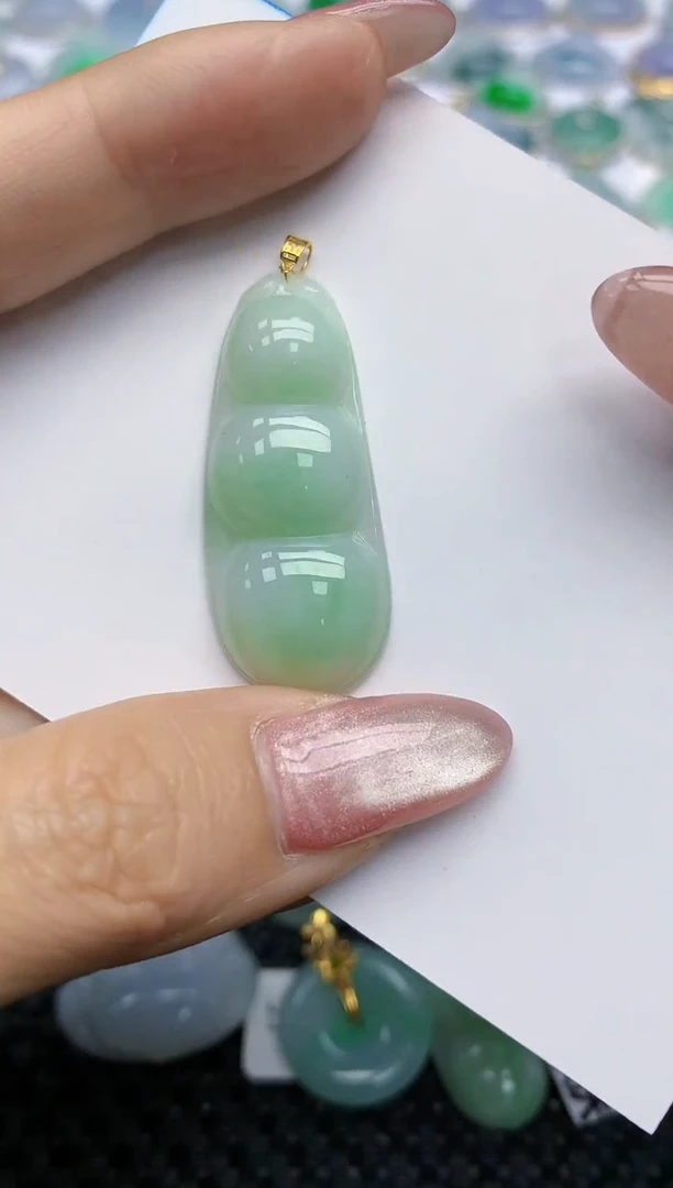 【闪购商品】翡翠颈饰18K金镶嵌天然翡翠A货