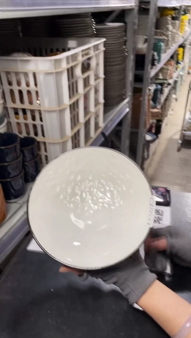 【闪购商品】碗0527          两个喷点