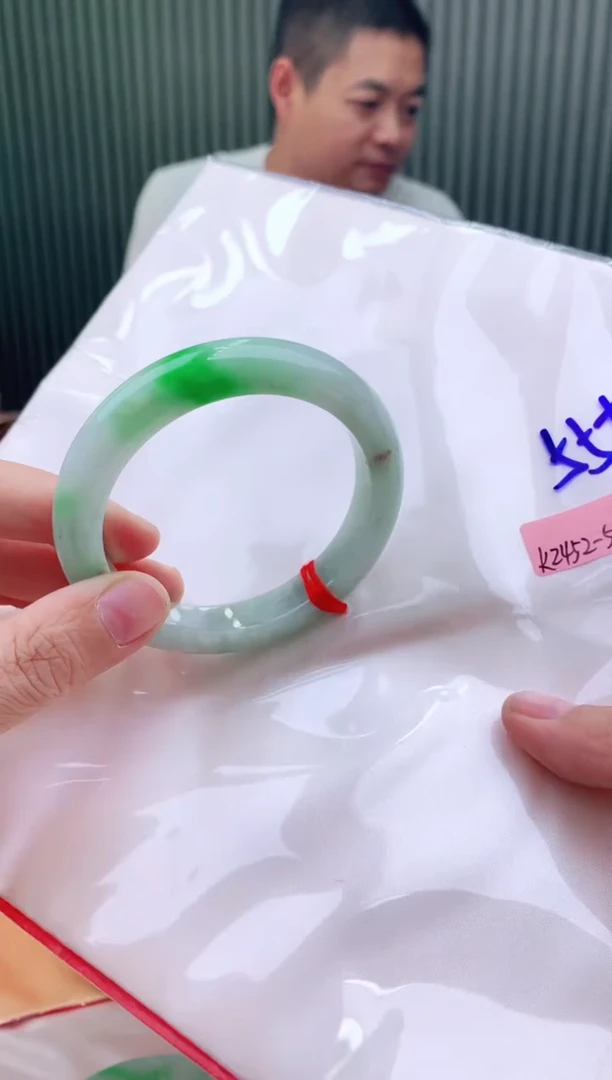 未镶嵌手镯翡翠55