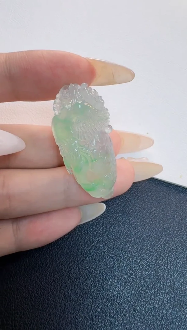 翡翠未镶嵌吊坠(不含链)缅甸A货翡翠