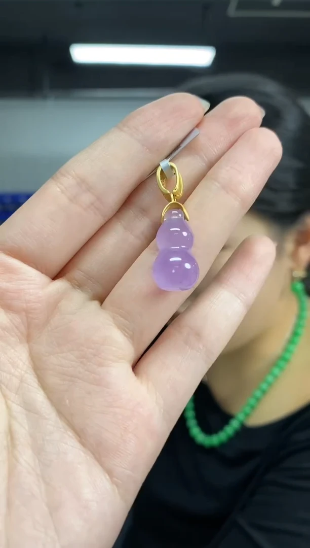 颈饰未镶嵌翡翠多样性发其一颜色微差