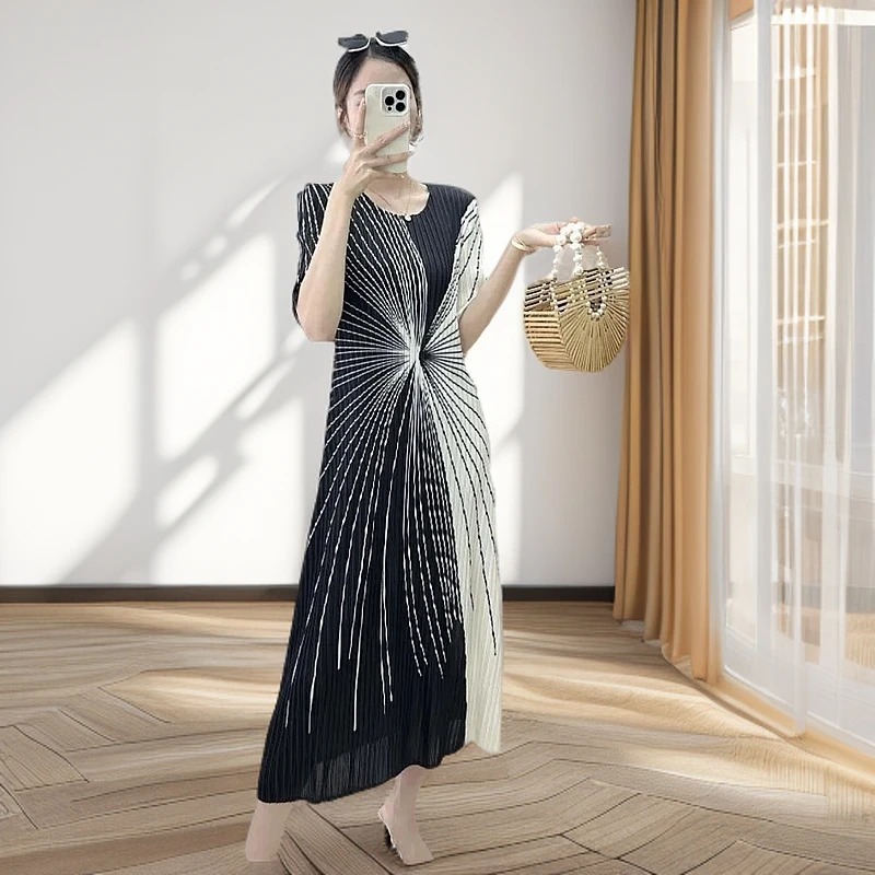 26云锦丝质褶皱连衣裙宽松女装气质夏季圆领妈妈装显瘦大码魔术裙