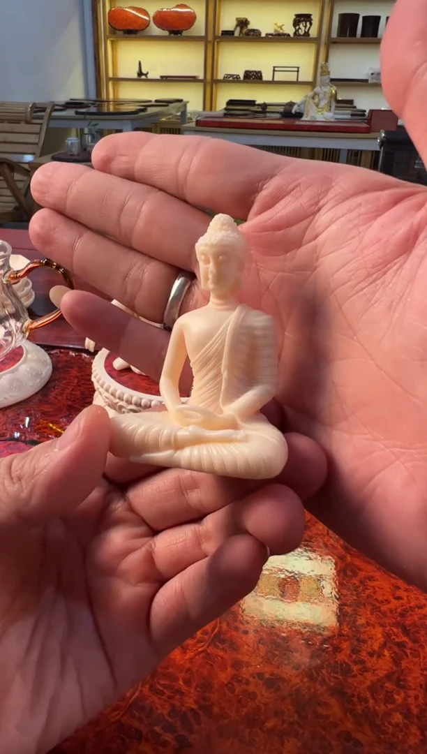 东非黑黄檀（紫光檀）释迦摩尼