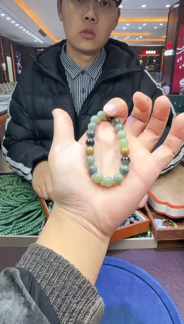 未镶嵌和田玉挂件【陆103】36 gx 多样性发其一