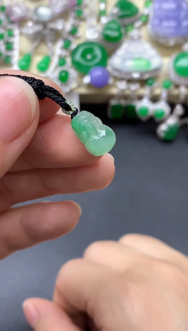 颈饰未镶嵌翡翠2-中国好珍宝