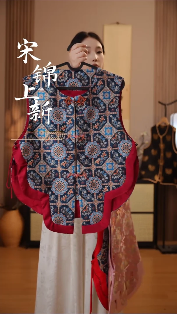 桑蚕丝钱小萍正版仙草宝相马甲