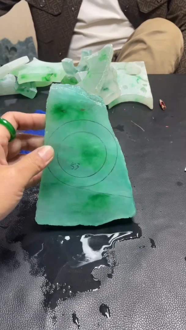 玉冰飘花边角毛坯