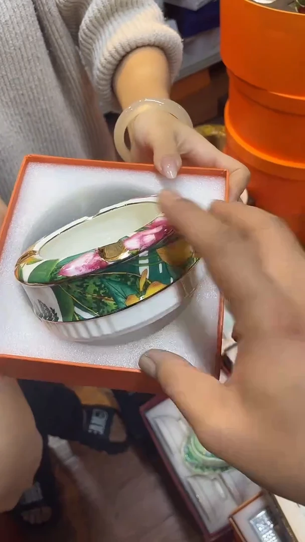 杯鸿辉家品牌瓷器，京东包邮！