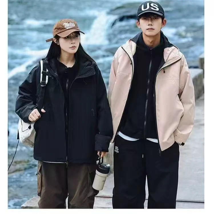 秋冬季户外登山三合一可拆卸连帽防水冲锋衣外套男士潮流款2077